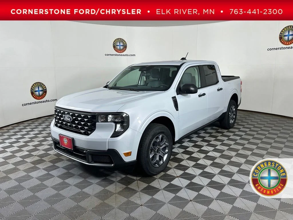 New 2026 Space White Metallic Ford XLT image 1