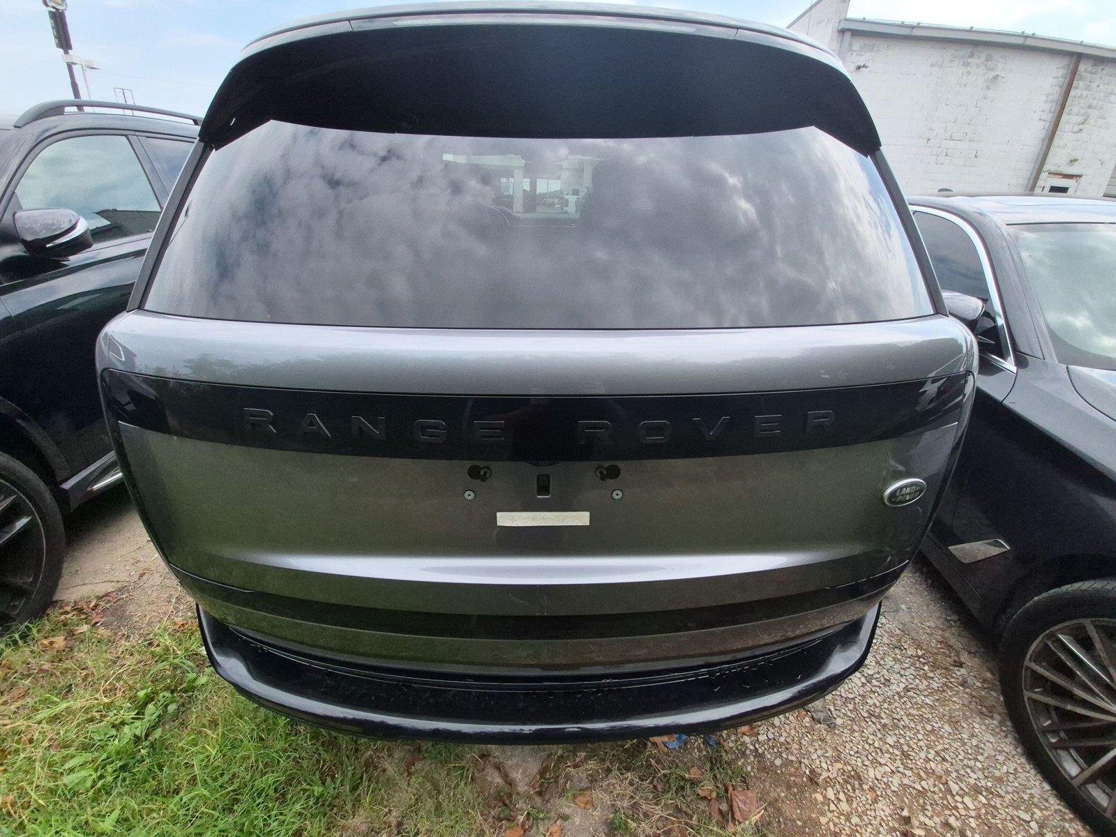 Used 2023 Eiger Grey Metallic Land Rover Autobiography image 4