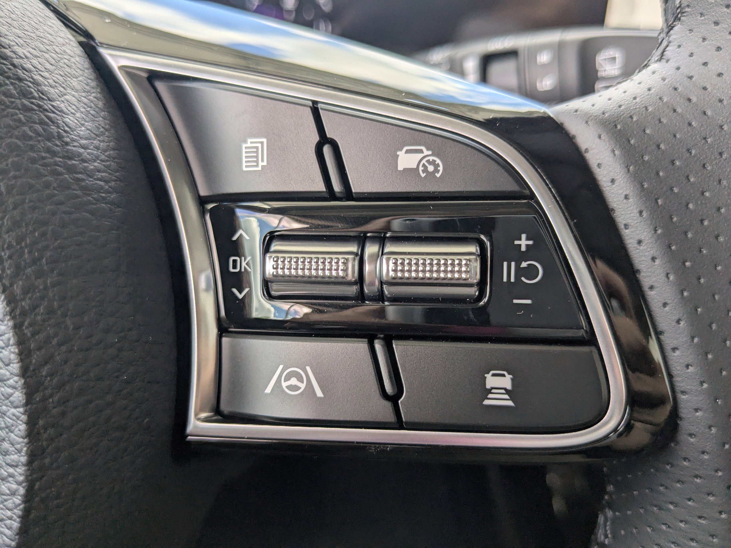2026 Kia Seltos SX - Photo 34