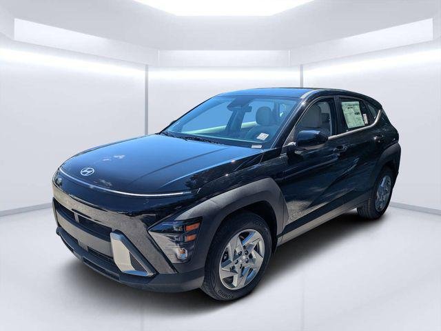 New 2026 Black Hyundai SE FWD image 7
