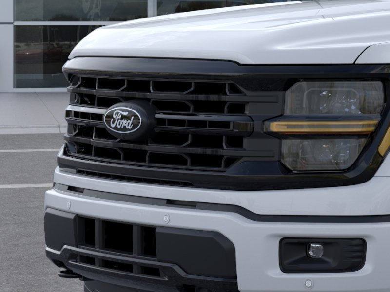 New 2026 Oxford White Ford XLT image 17