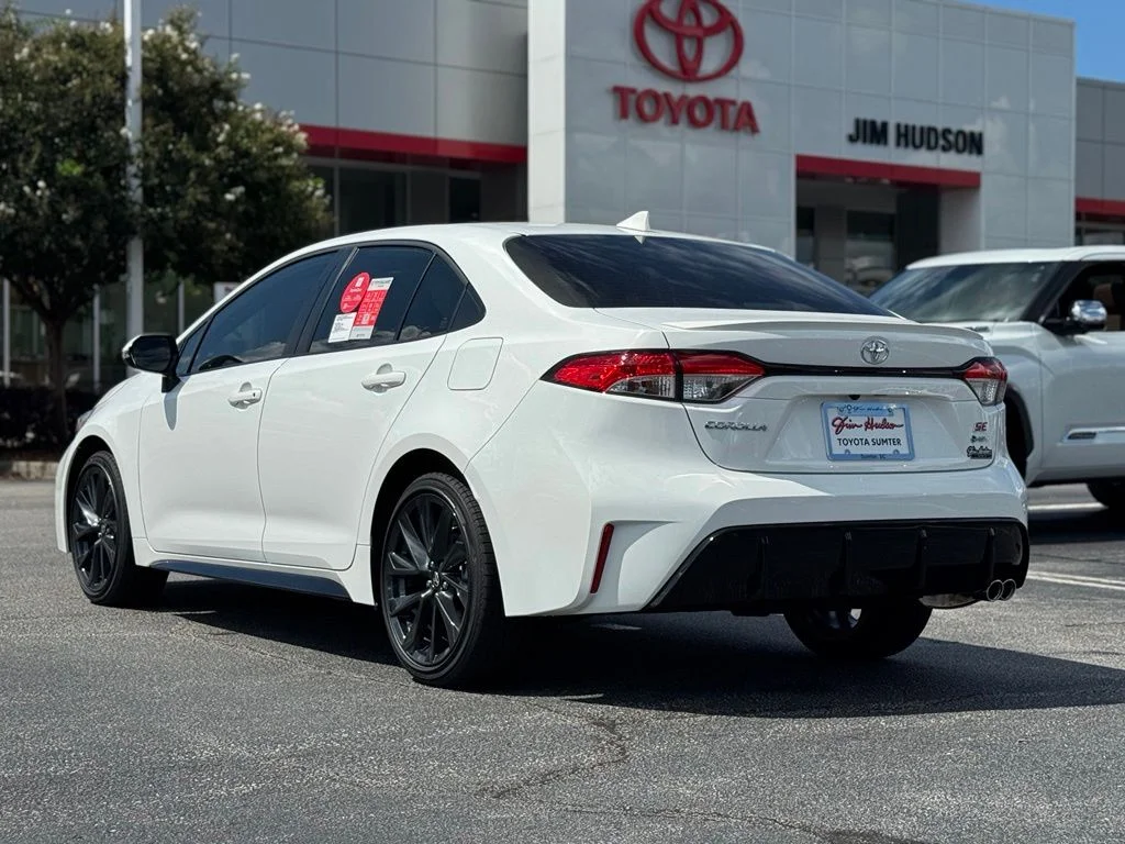 New 2027 Ice Cap Toyota Hybrid SE image 9