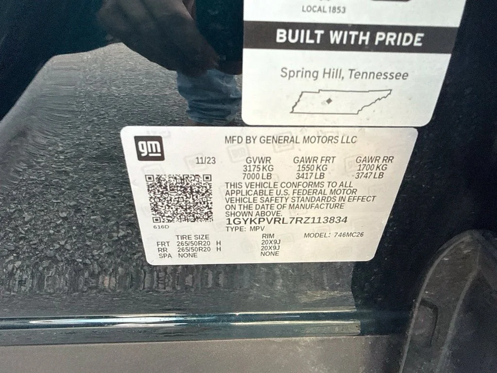 Used 2024 Emerald Lake Metallic Cadillac Sport 2 image 41