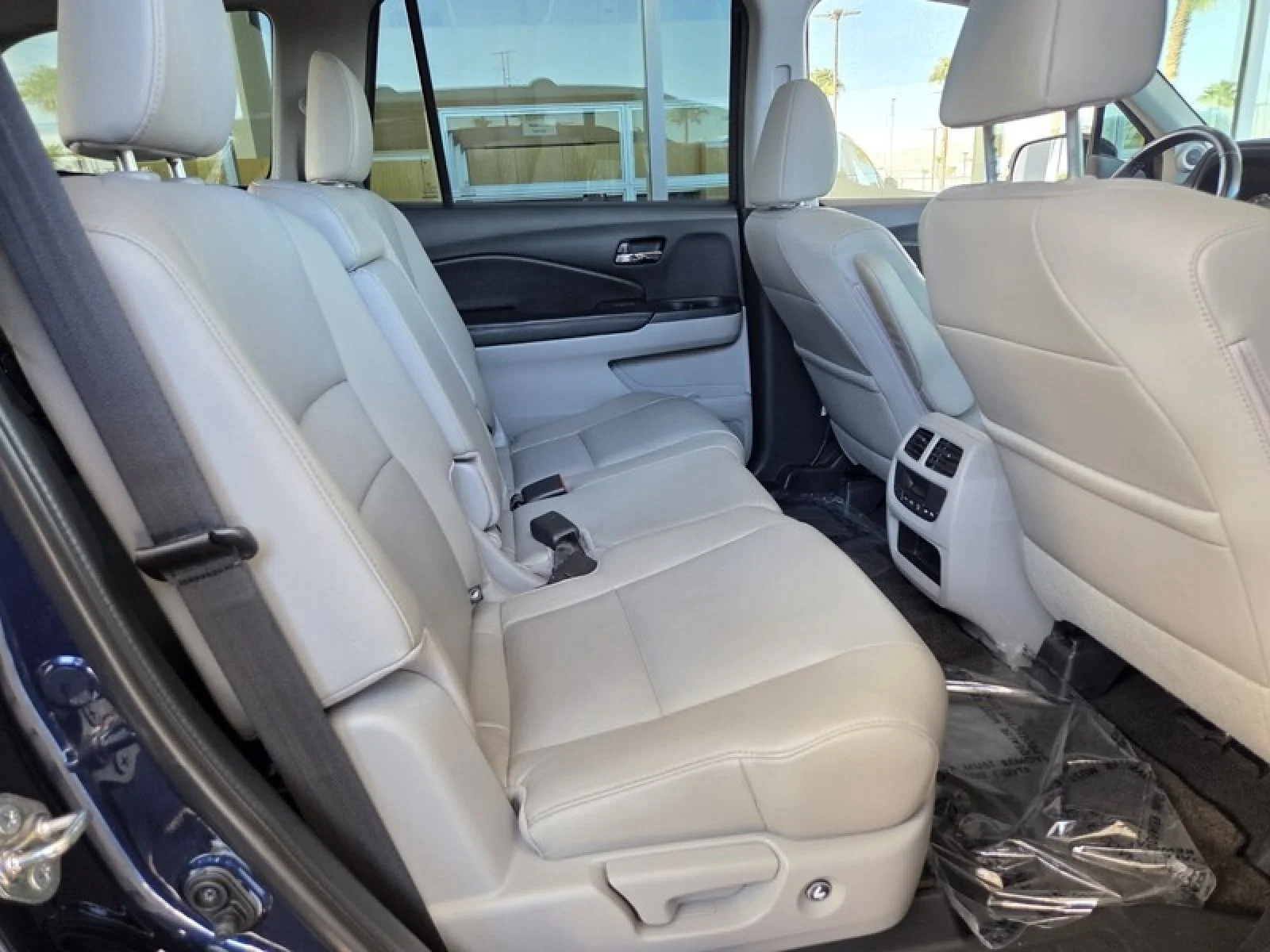 Used 2016 Obsidian Blue Pearl Honda EX-L image 19