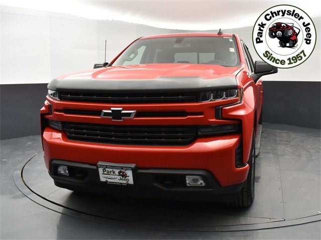Used 2020 Chevrolet Silverado 1500 RST with VIN 3GCUYEED1LG429022 for sale in Burnsville, Minnesota