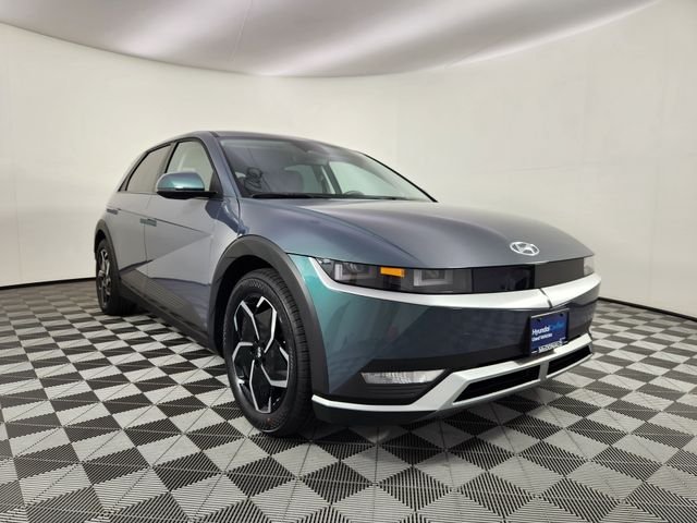 Certified Used 2024 Green Hyundai SE image 8
