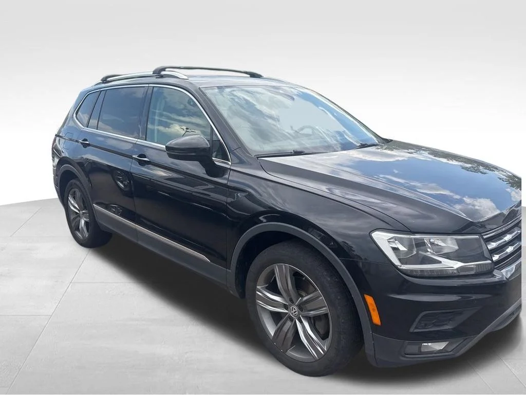 Used 2021 Black Volkswagen 2.0T SEL image 19