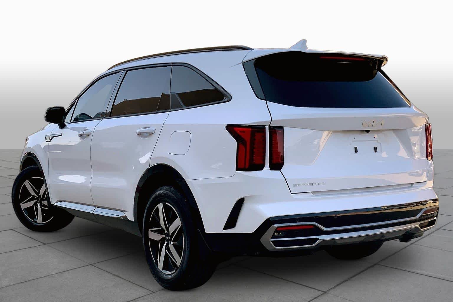 Used 2023 Glacial White Pearl Kia EX image 12