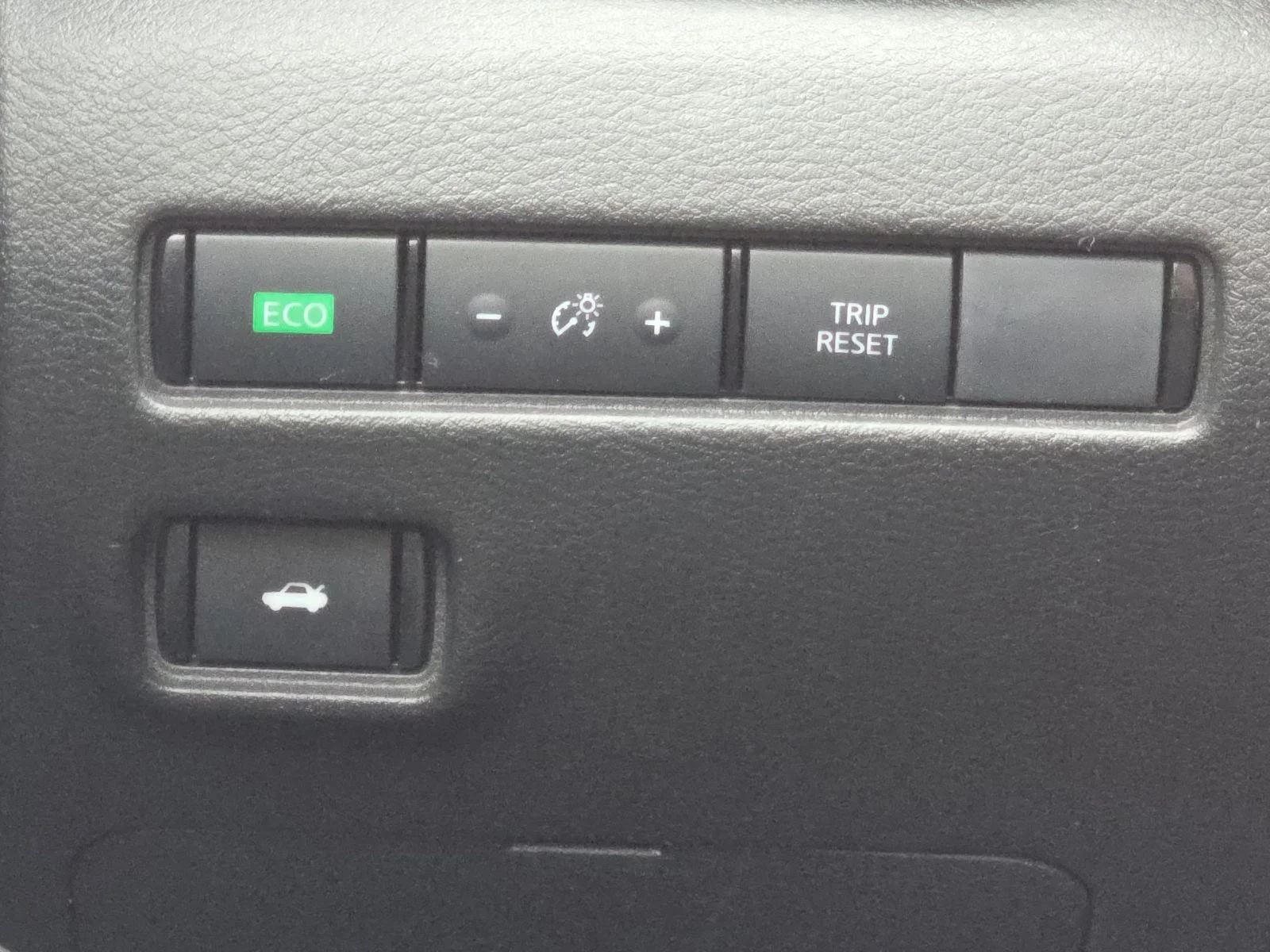 Used 2025 Gray Nissan S image 32