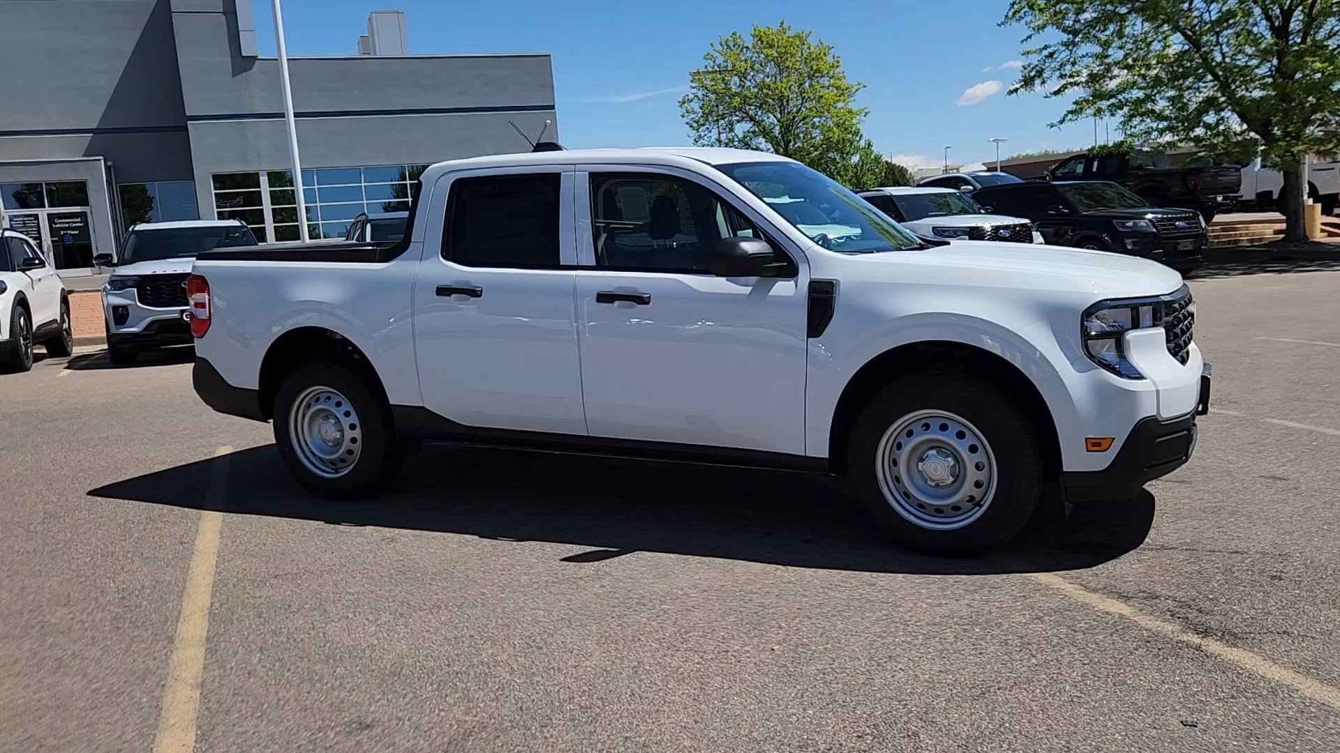 New 2026 Oxford White Ford XL image 8