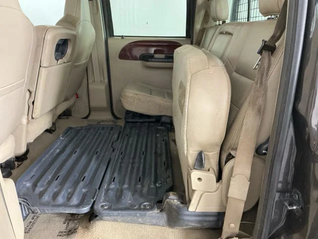 Used 2005 Dark Shadow Gray Clearcoat Metallic Ford Lariat image 20