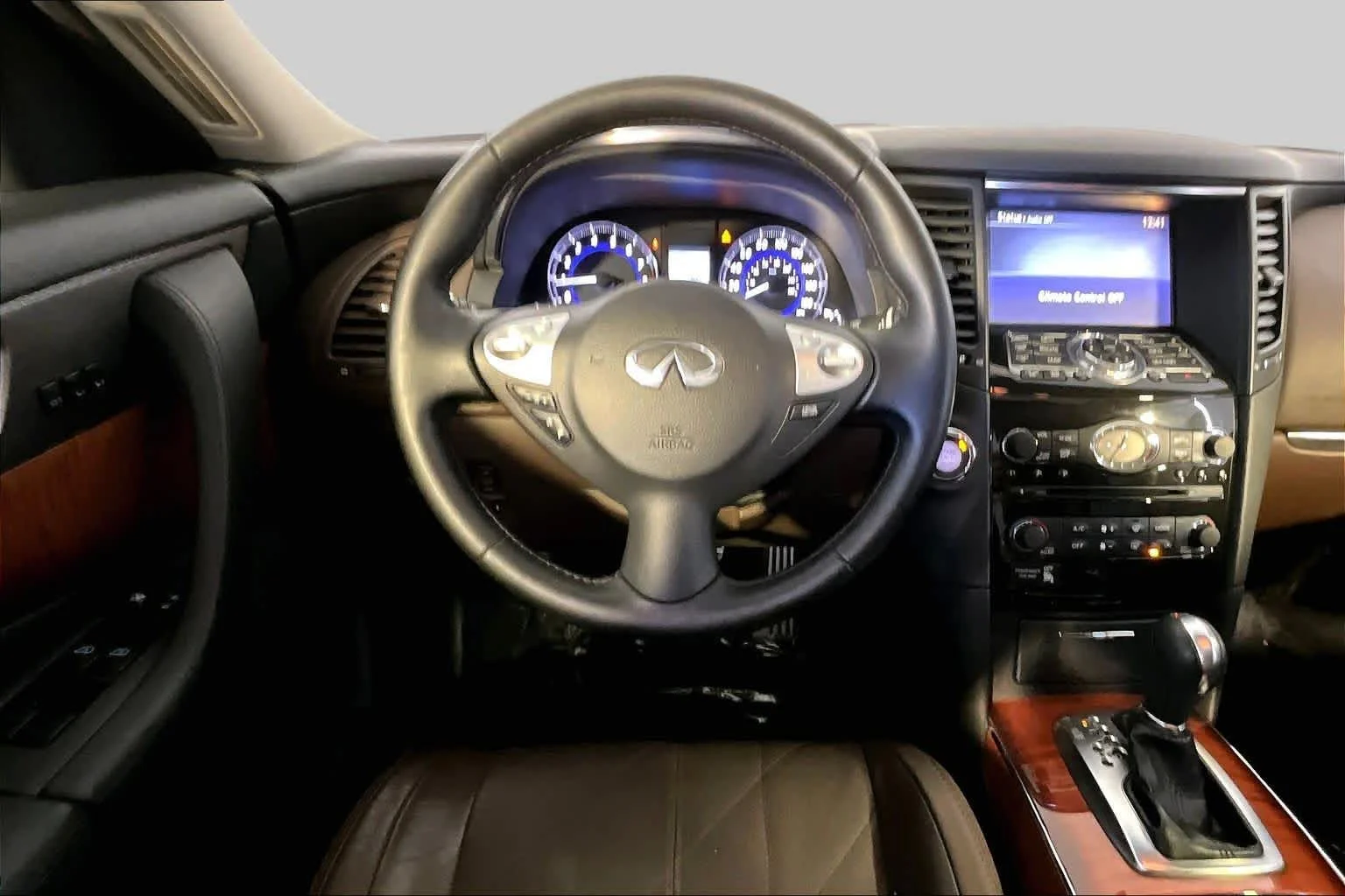 Pre-Owned 2016 INFINITI QX70