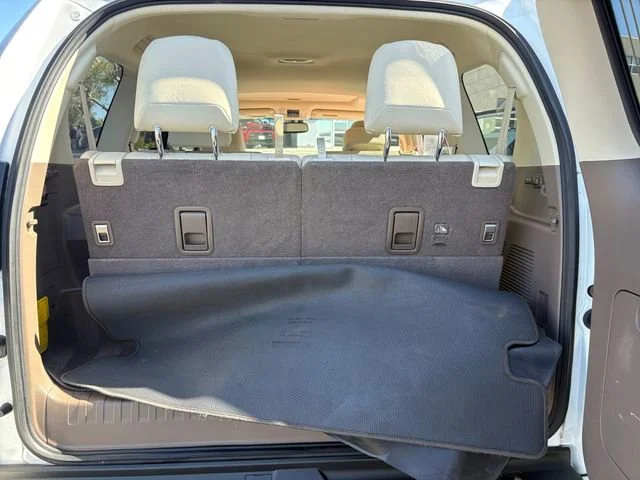 Used 2018 White Lexus GX 460 image 29