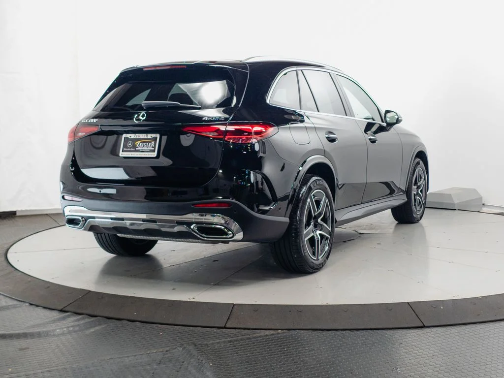 Certified Used 2026 Black Mercedes-Benz GLC 300 image 29