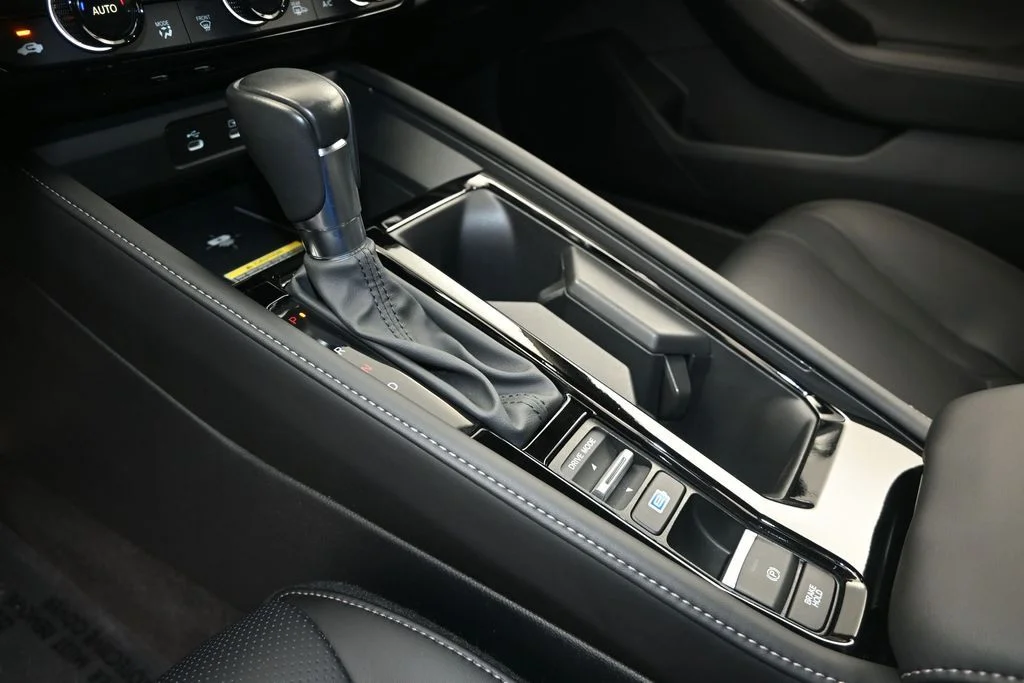 2024 Honda Accord Hybrid Touring - Photo 24