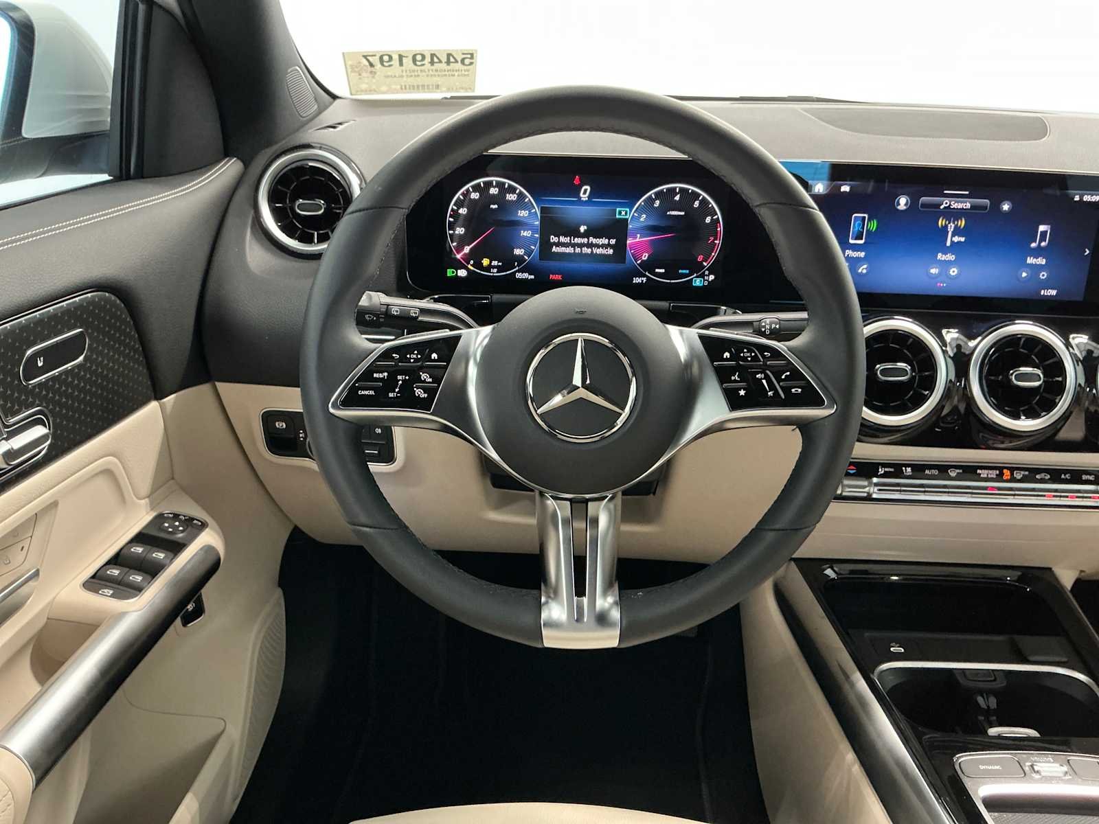 Certified Used 2026 Polar White Mercedes-Benz GLA 250 image 21
