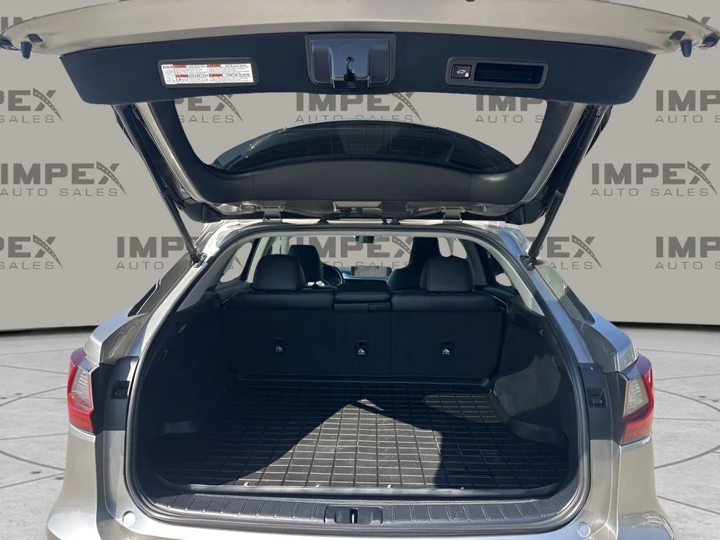 Used 2018 Silver Lexus 350 image 29