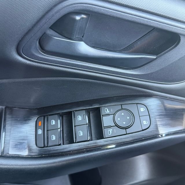 Used 2024 Silver Nissan S image 14