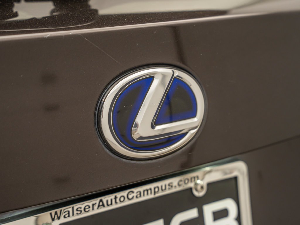 Used 2014 Pearl Lexus 200h image 17