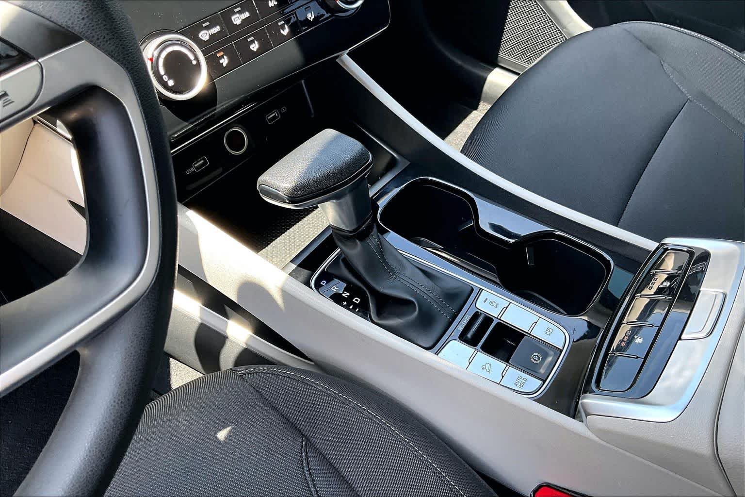 Used 2022 Portofino Gray Hyundai SEL image 15