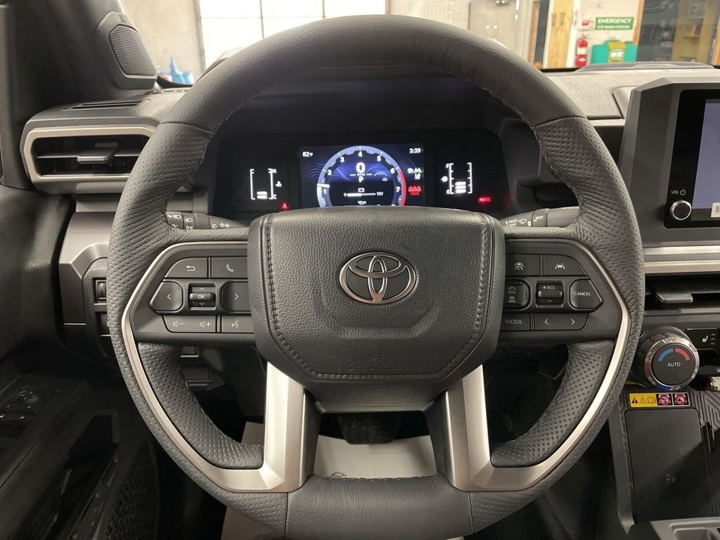 2026 Toyota Tacoma SR5 - Photo 18