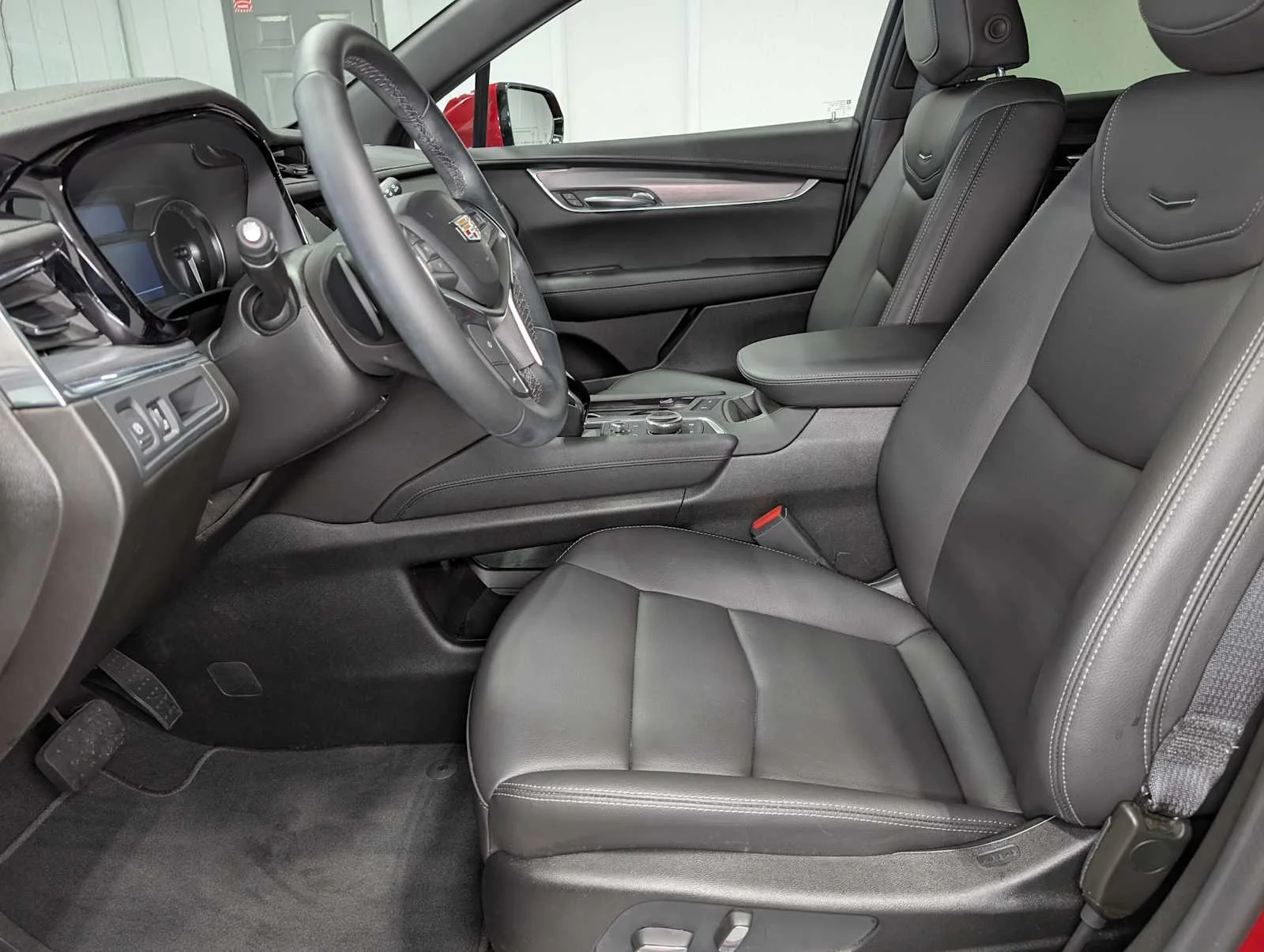 2026 Cadillac XT5 Luxury - Photo 4
