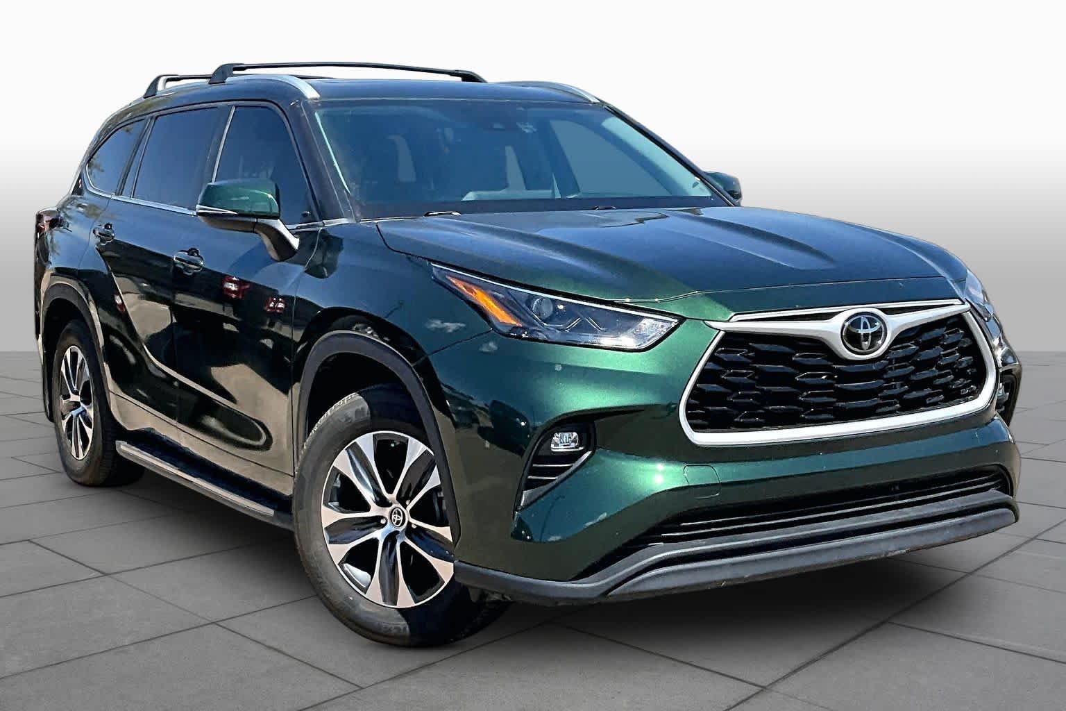 Used 2024 Cypress Toyota XLE image 3