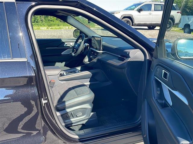 New 2026 Agate Black Metallic Ford Tremor® image 68