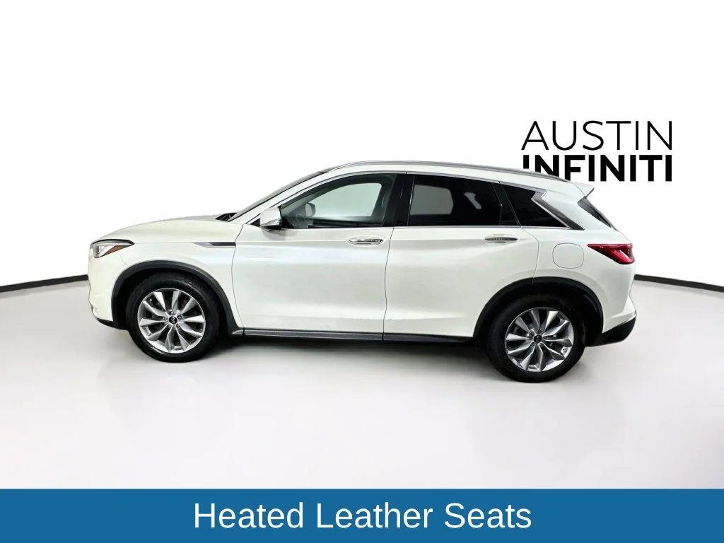 Used 2020 White INFINITI ESSENTIAL image 4