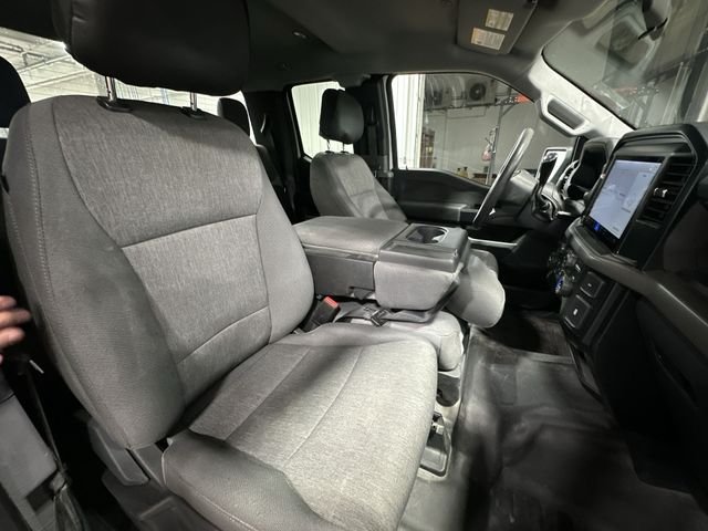 Used 2025 White Ford XL image 32