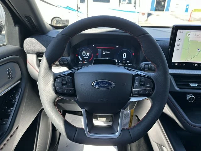 New 2026 Agate Black Metallic Ford ST-Line image 13