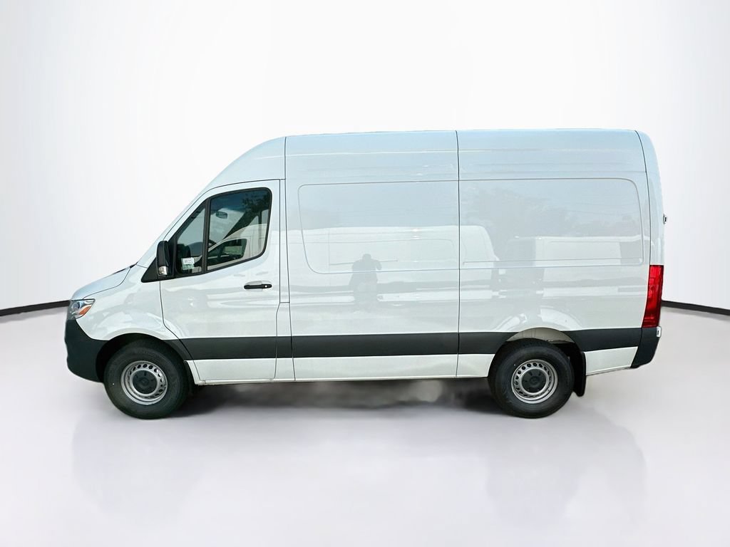 New 2026 Arctic White Mercedes-Benz Cargo 144 WB image 27