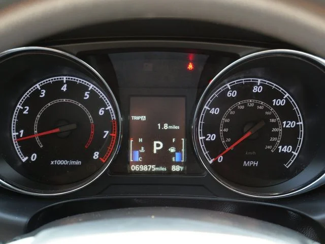 Used 2022 Red Mitsubishi 2.0 ES image 22