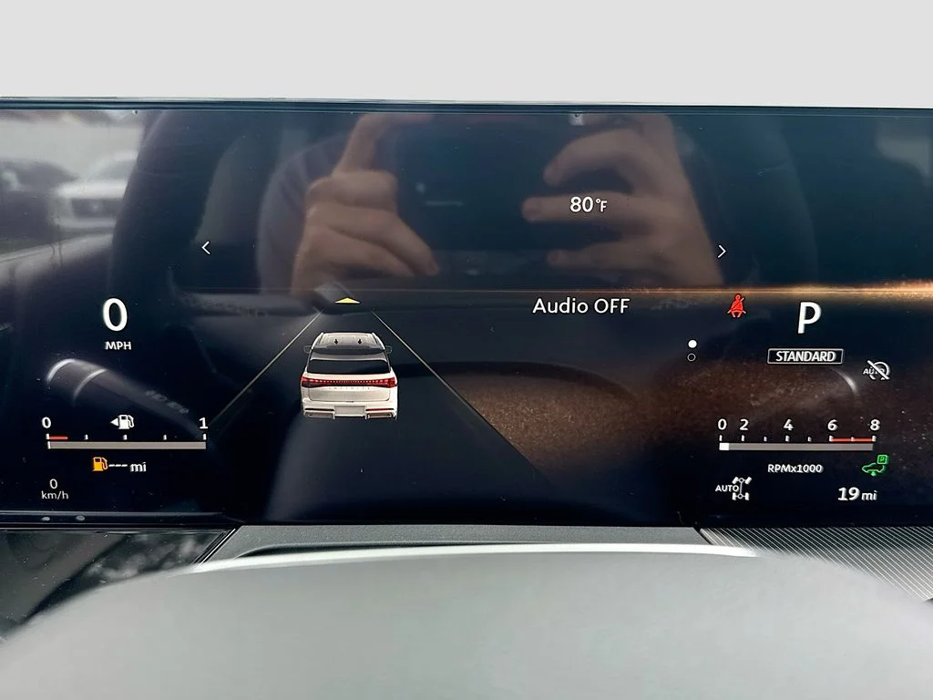 New 2026 RADIANT WHITE INFINITI Luxe 4WD image 12