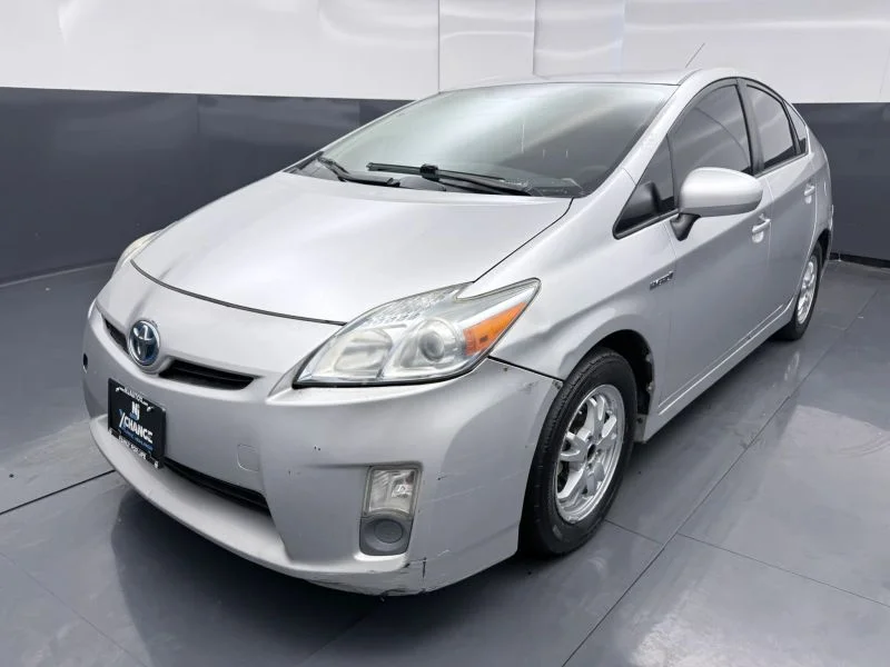 Used 2011 Silver Toyota Two Hatchback 4D image 3