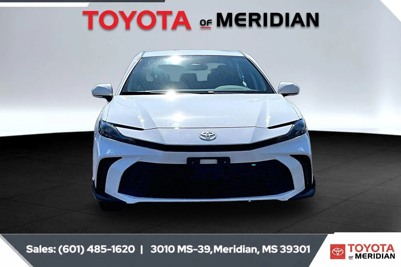 Used 2025 Ice Cap Toyota SE (Natl) image 3