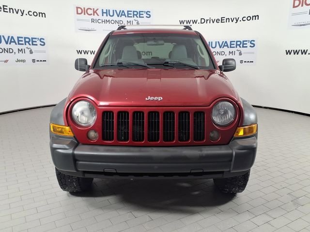 Used 2007 Jeep Liberty Sport with VIN 1J4GL48K27W704964 for sale in Richmond, MI