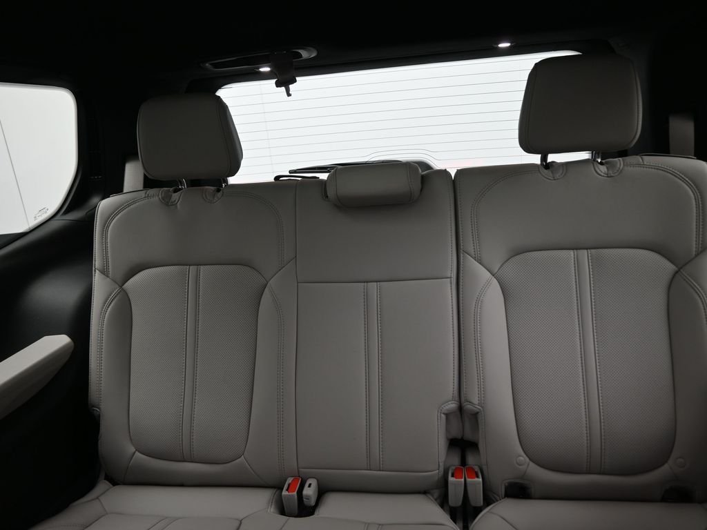 New 2026 High Gloss Black Exterior Paint Jeep Limited Reserve image 12
