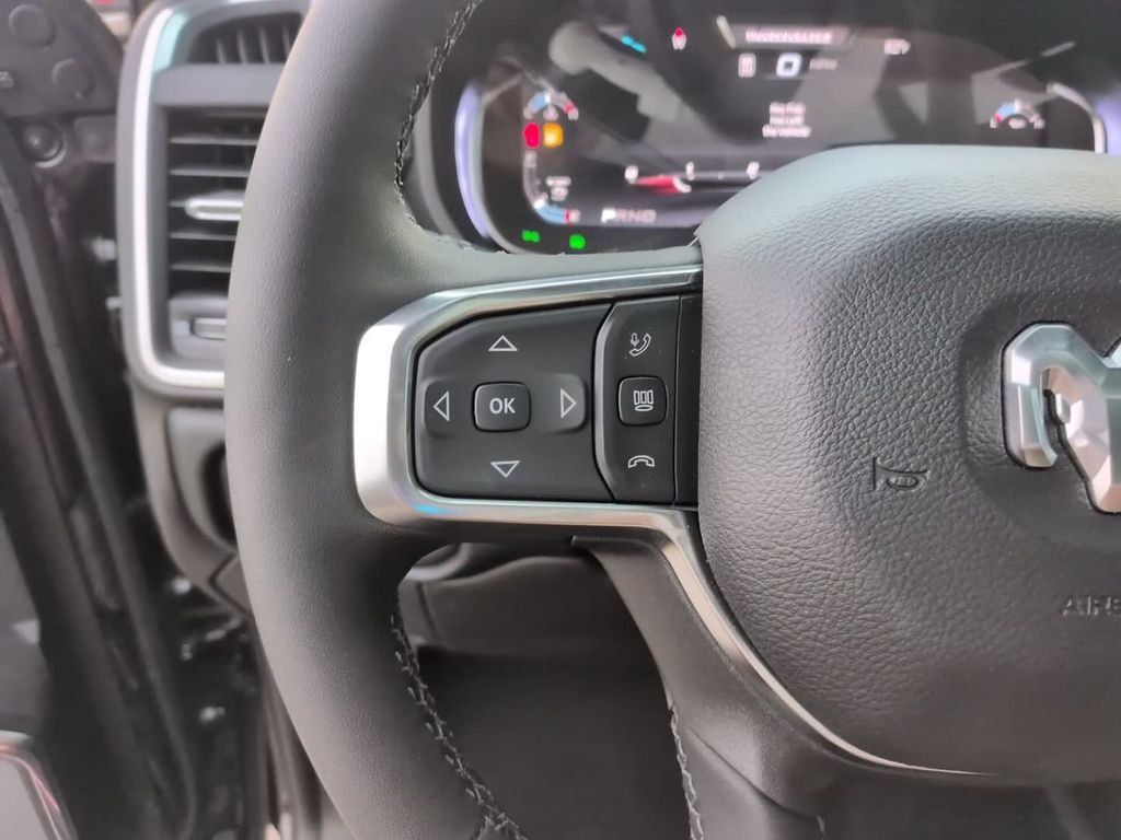 New 2026 Diamond Black Crystal Pearl-Coat Exterior Paint RAM Laramie image 18