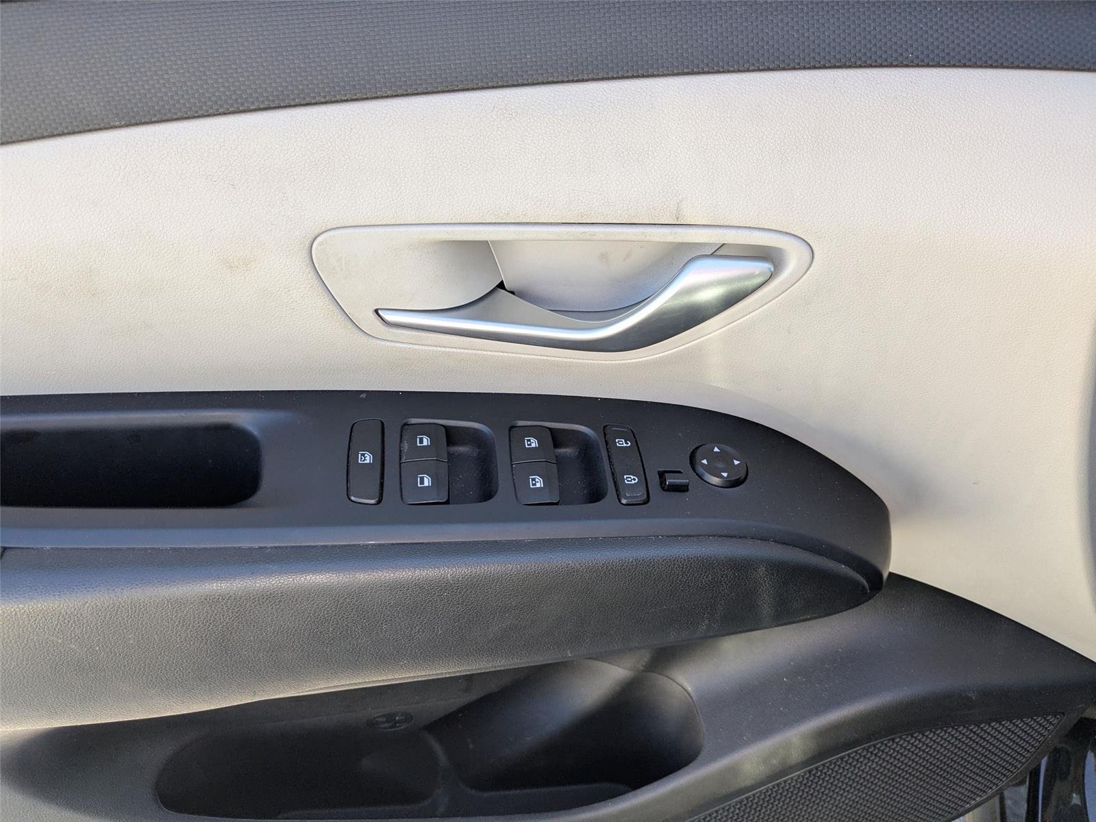 Used 2024 Black Pearl Hyundai SEL image 11