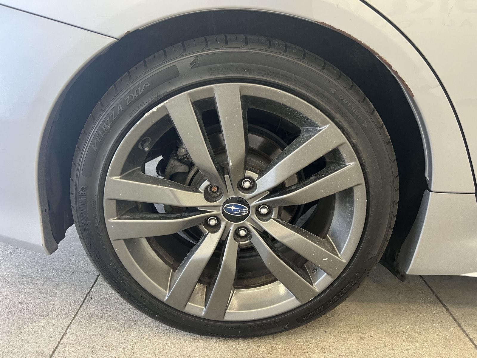 Used 2017 Ice Silver Metallic Subaru Premium image 9