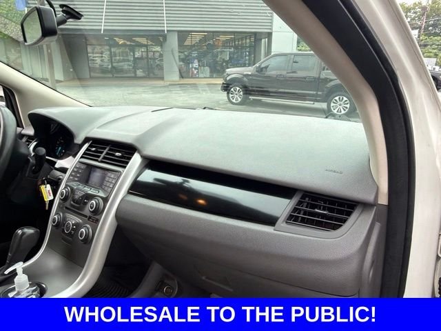 Used 2012 White Suede Ford SE image 8
