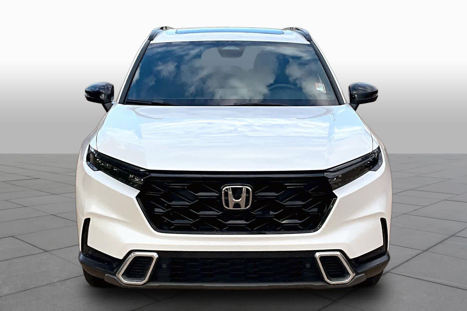 Used 2023 Platinum White Pearl Honda Sport Touring image 4
