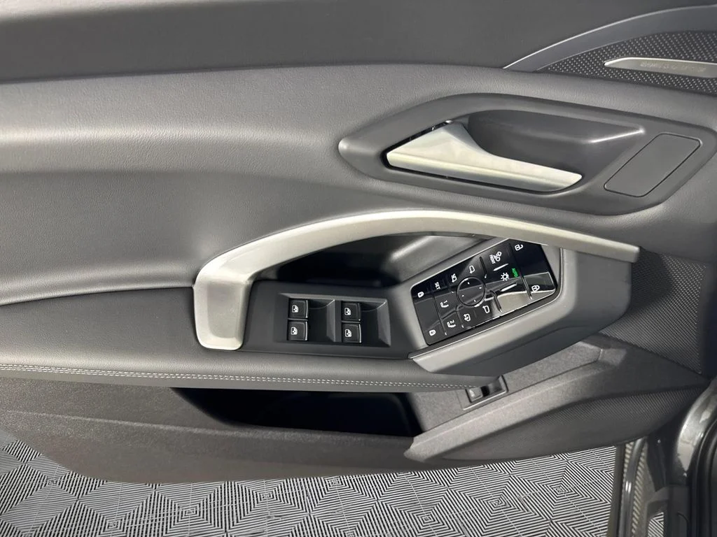 2026 Audi Q5 Prestige - Photo 17