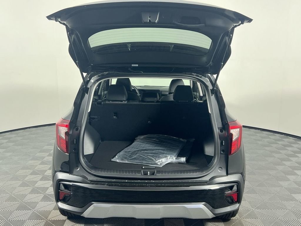 New 2026 Fusion Black Kia S image 34