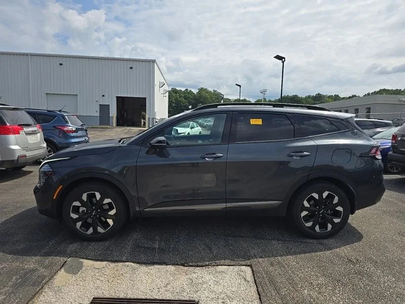 Used 2024 Gray Kia X-Line image 4