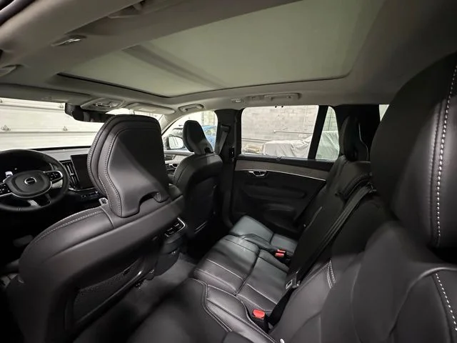 2026 Volvo XC90 Ultra - Photo 14