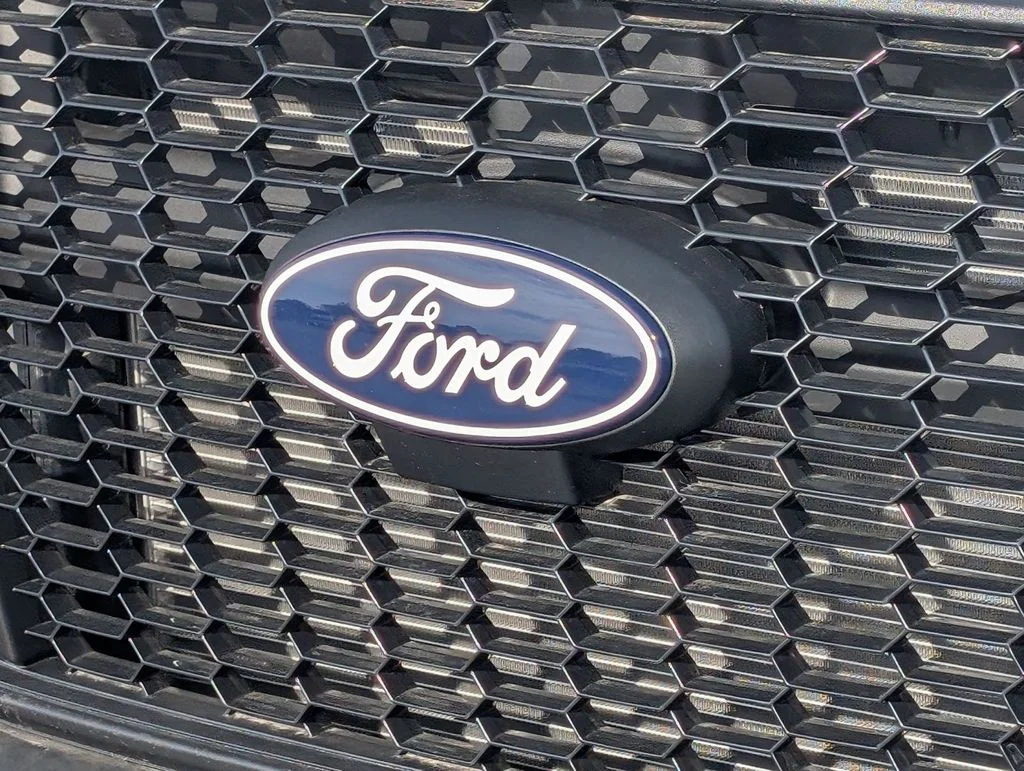 New 2026 Oxford White Ford Cargo Van image 11