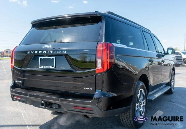 Used 2025 Black Ford Active image 6