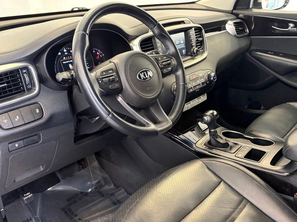 Used 2017 Platinum Graphite Kia EX image 11